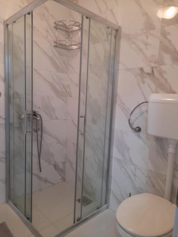 Apartman Giovanni Arandjelovac Exteriör bild